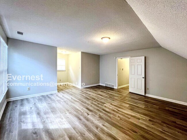 Building Photo - 6645 Kirby Trace Cove
