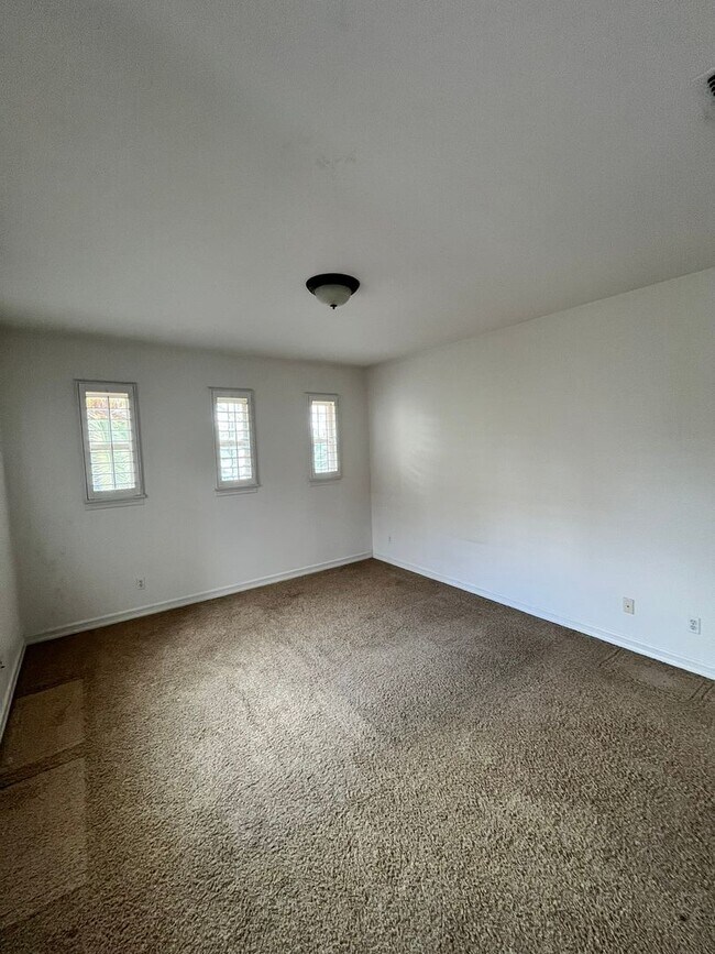 Building Photo - Gorgeous La Costa Executive Home – 5 Bed /...