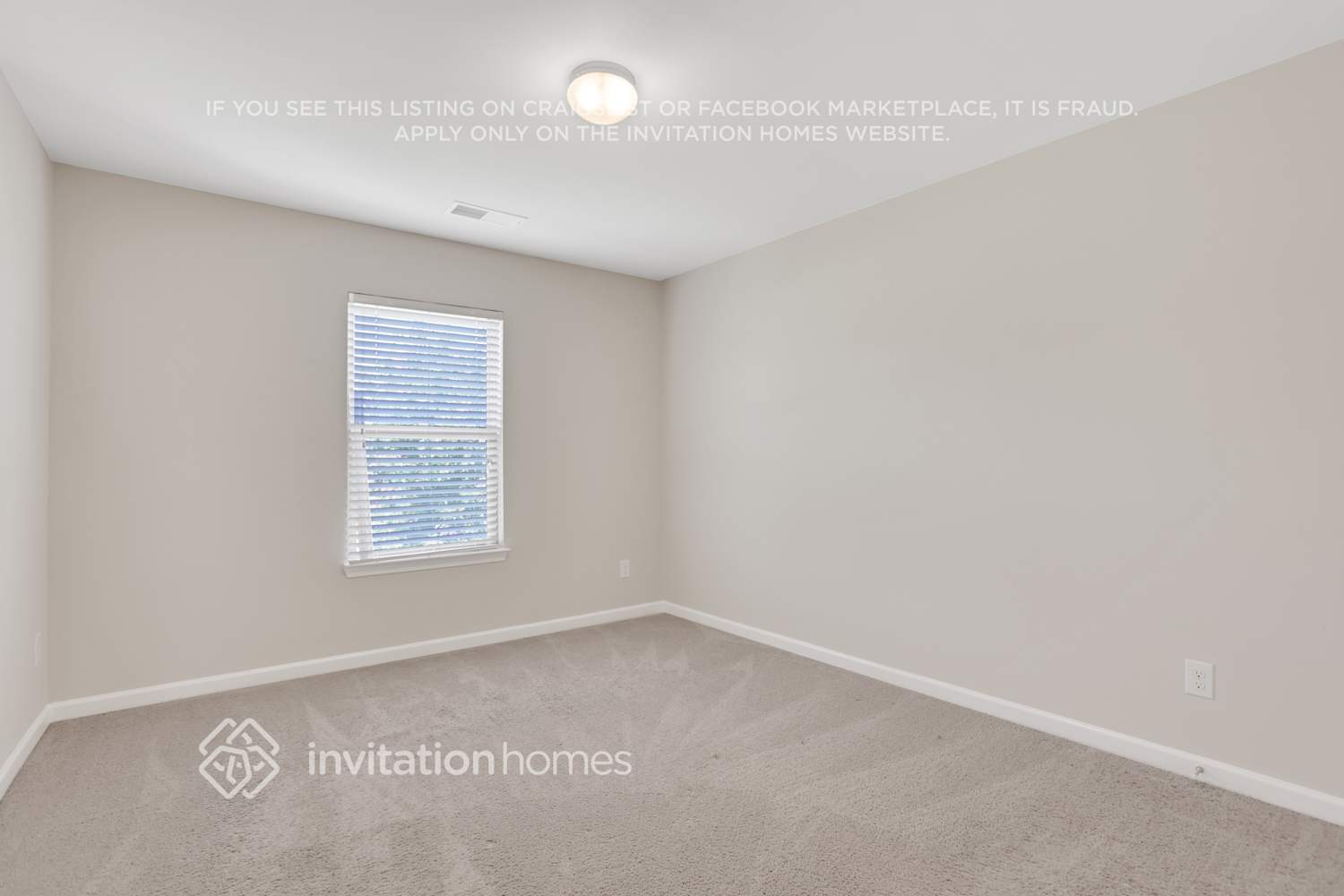 Building Photo - 605 Emporia Loop