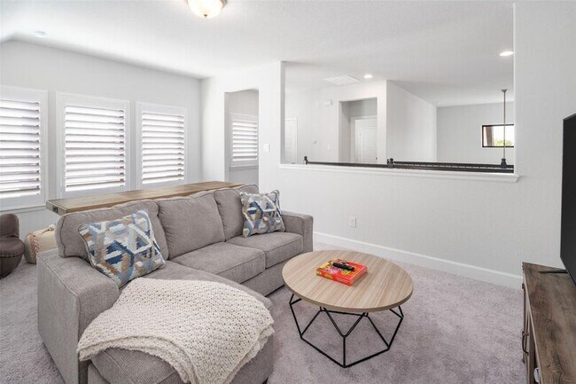 Building Photo - 9600 Acorn Ln