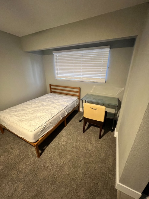 Building Photo - 2813 Kings Way