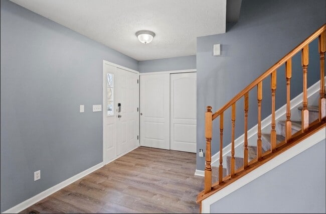 Building Photo - 11241 Sugarmill Dr