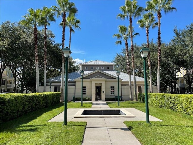 Building Photo - 1020 Siena Park Blvd W