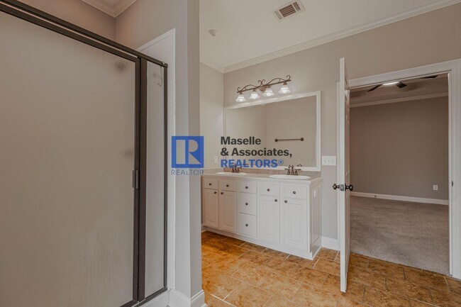 Building Photo - 3 Bed/2 Bath Home in Reservoir East of Brandon