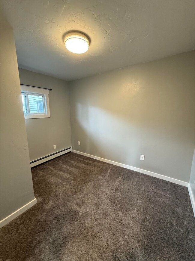 Building Photo - Stunning 5-Bedroom Home located in Butte MT