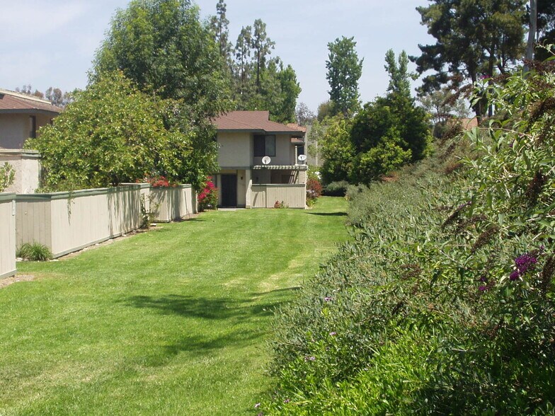 Building Photo - 10157 Caminito Jovial