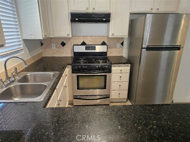 Building Photo - 404 W 4th St