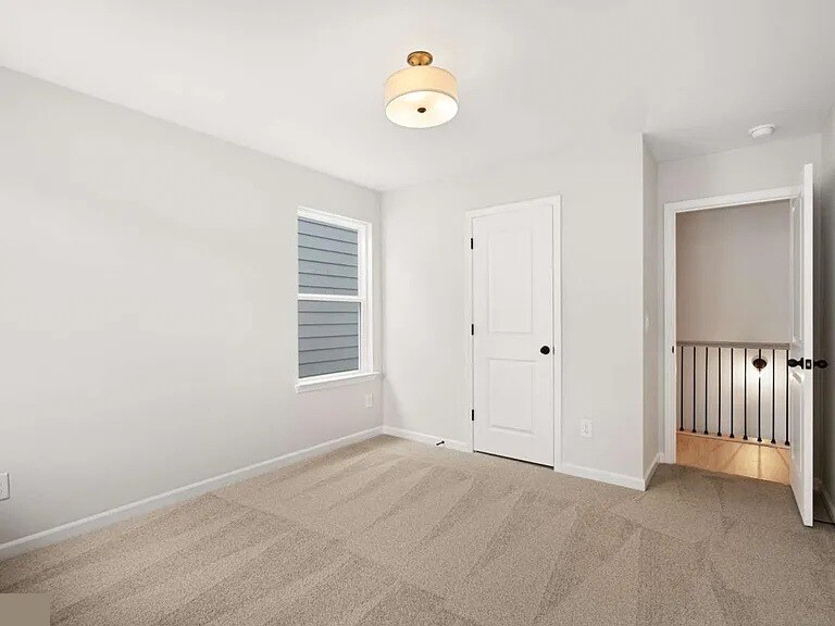 Building Photo - 703 Smokey Quartz Way