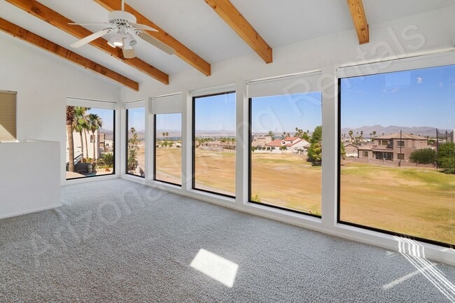 Building Photo - VIEWS ON THE GREEN WITH LARGE LOFT