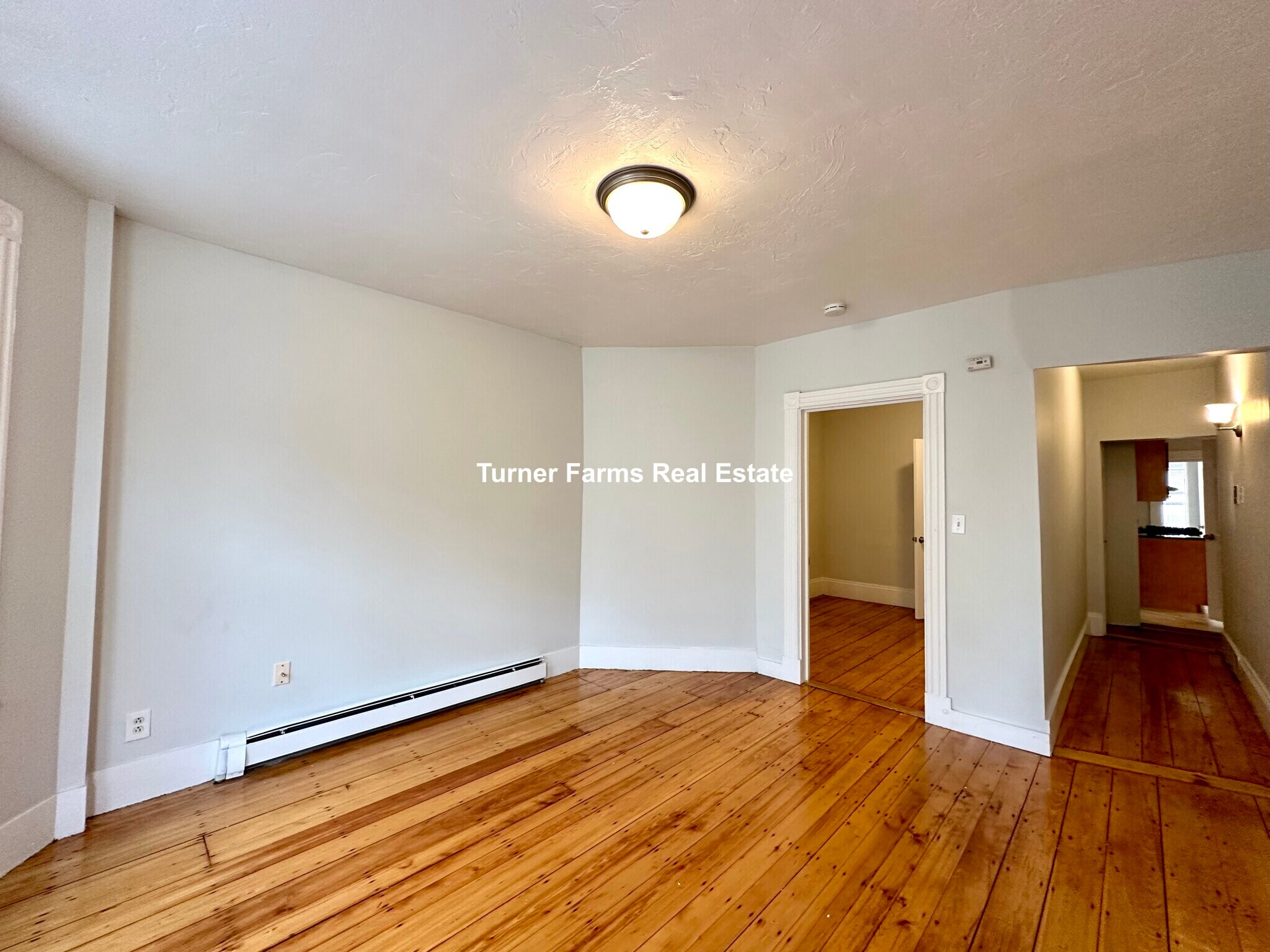 Building Photo - 22 Howell St