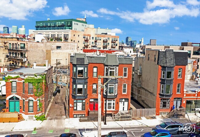 Building Photo - 115 S Paulina St
