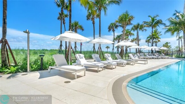 Building Photo - 1116 N Ocean Blvd