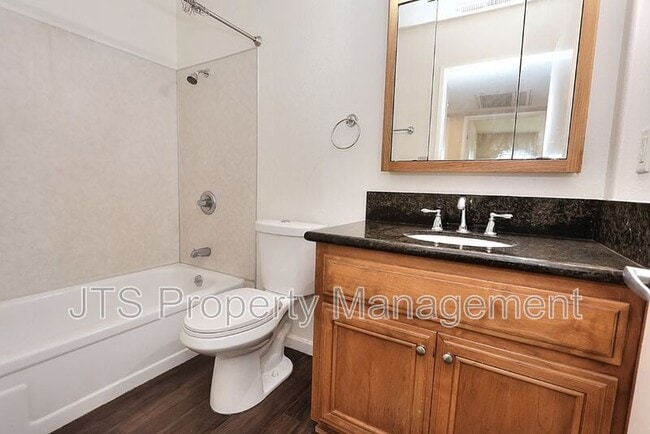 Building Photo - 8856 N Winding Way