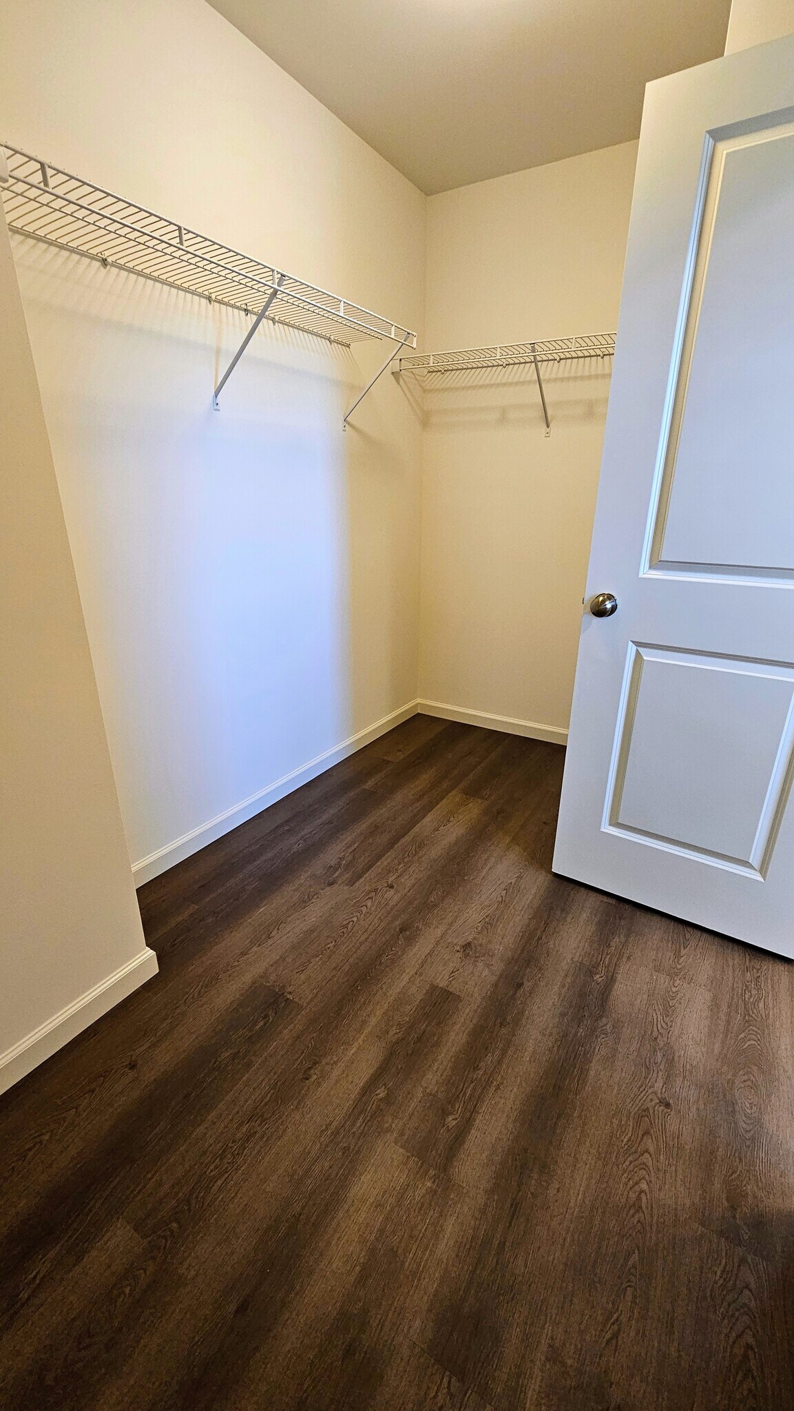 Building Photo - 63 N Conifer Dr