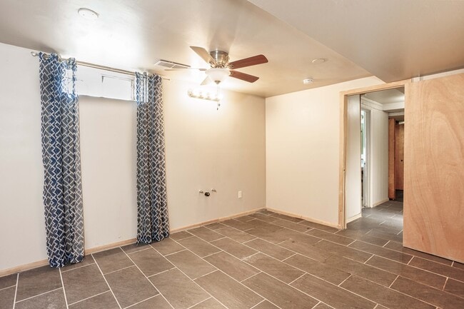 Building Photo - 1910 NE Cramer St