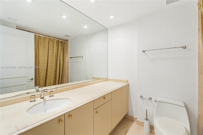 Building Photo - 430 Grand Bay Dr