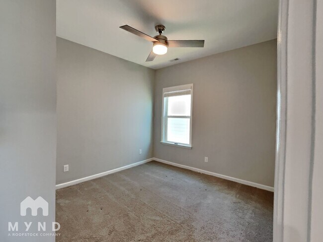 Building Photo - 1653 Pasture Hills Dr