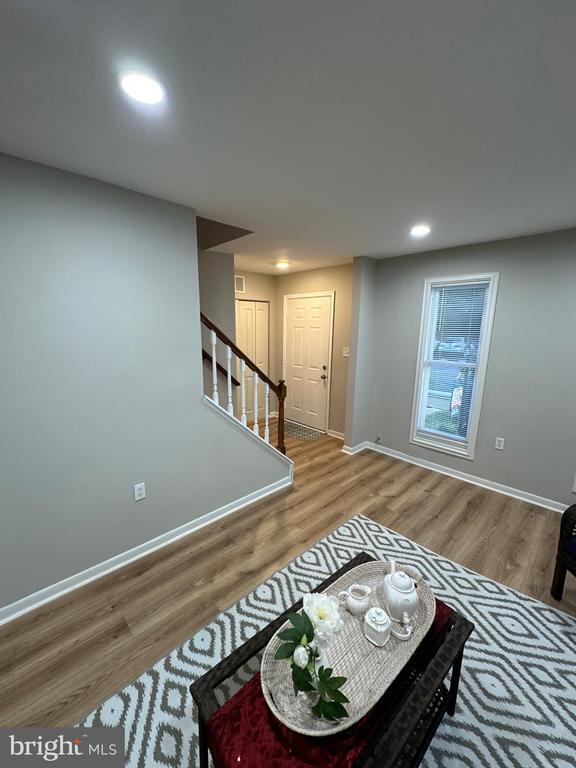 Building Photo - 6521 Gildar St