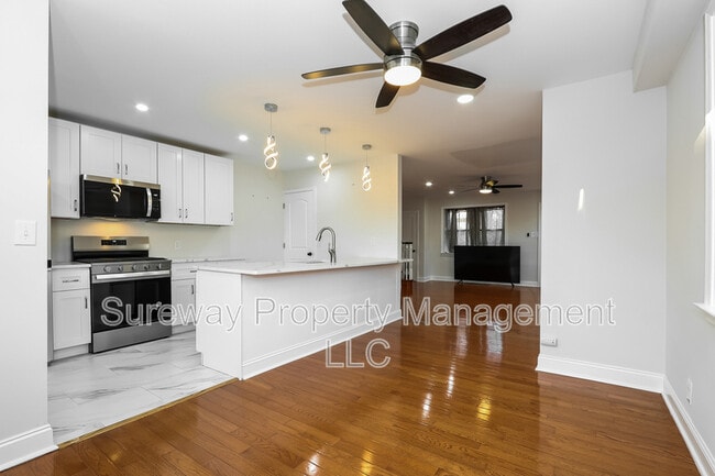 Building Photo - 48 Greenhill Rd