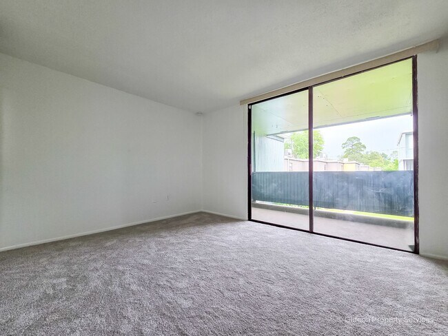 Building Photo - 711 SW 75th St