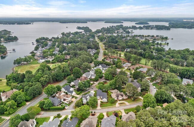 Building Photo - 17308 Players Ridge Dr