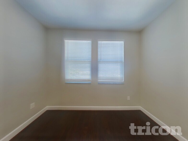 Building Photo - 4718 Garden Arbor Way