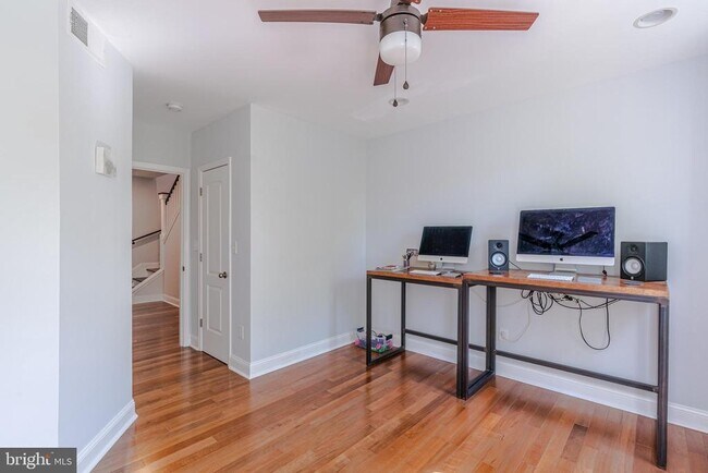 Building Photo - 223 S Collington Ave