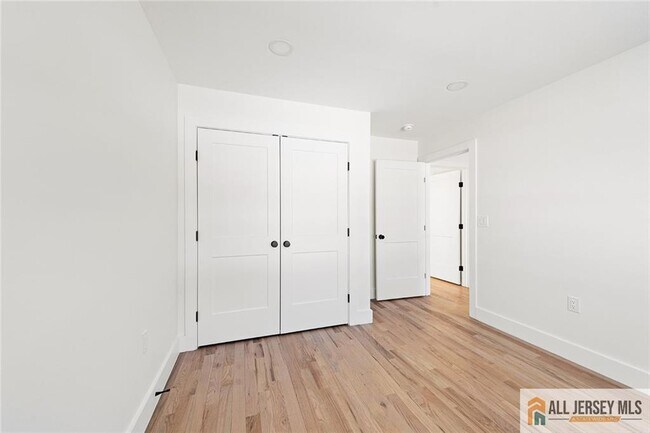 Building Photo - 401 Tillman St