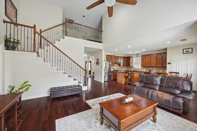 Building Photo - 5526 Wild Milberry Dr