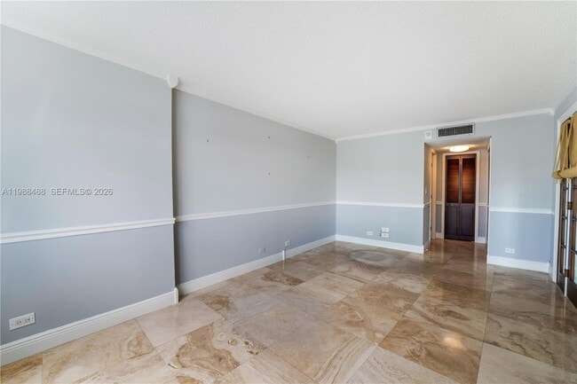 Building Photo - 6039 Collins Ave