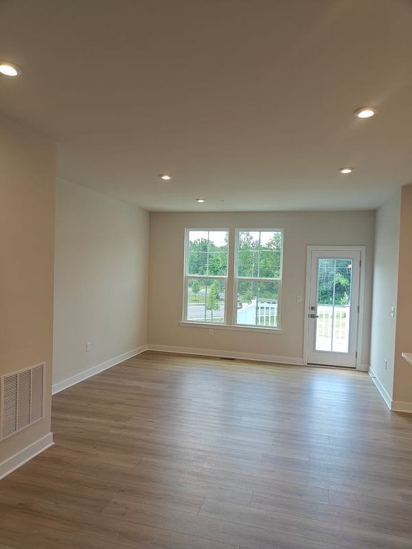 Building Photo - 131 S Durham Dr