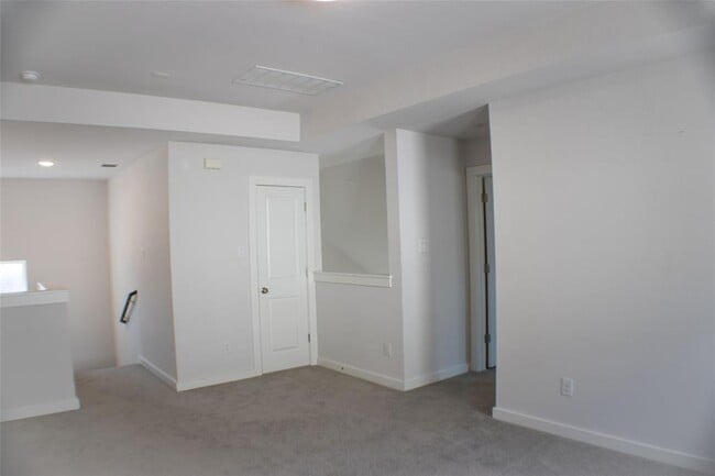 Building Photo - 8215 Prairie Rye Dr