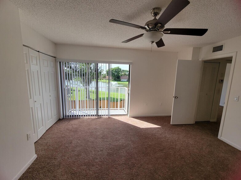Building Photo - 588 Green Springs Pl