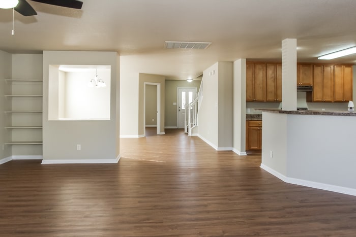 Building Photo - 387 Jasmine Dr