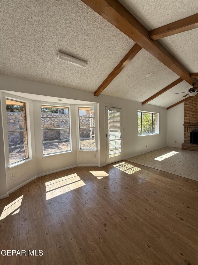 Building Photo - 1670 Jones Ln