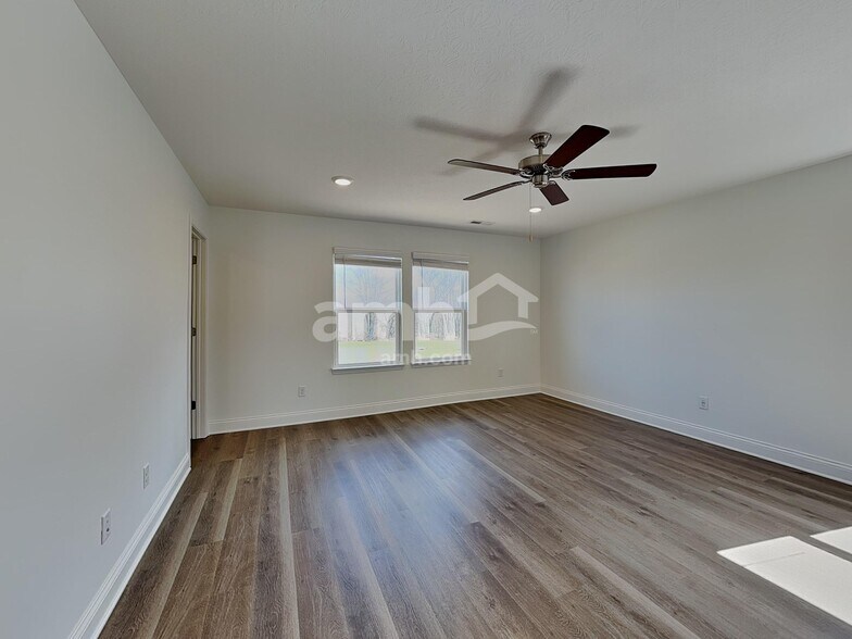 Building Photo - 1088 Broyles Xing