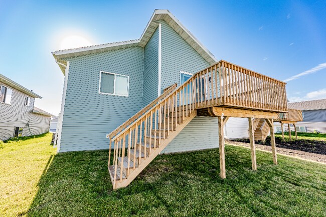 Building Photo - 6813 Thomas St