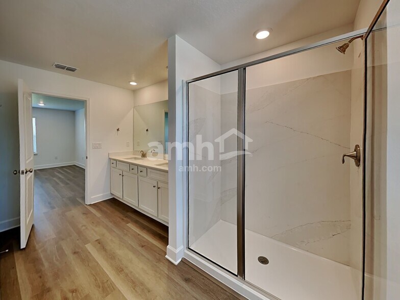 Building Photo - 37824 Dusty Saddle Ln