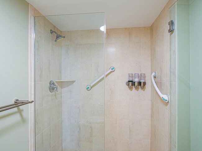 Building Photo - 4600 Jimmy Buffett Mem Hwy