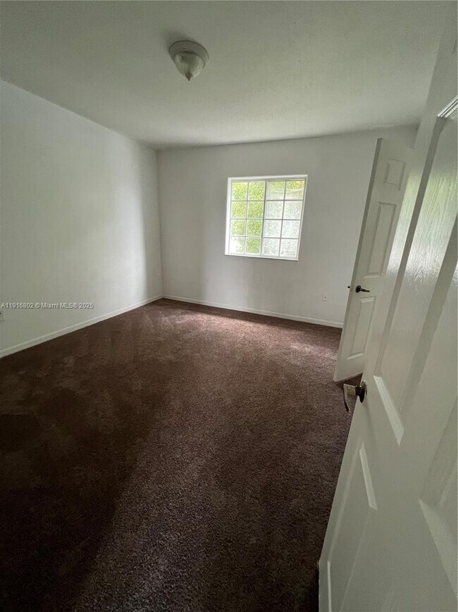 Building Photo - 7291 NW 174th Terrace