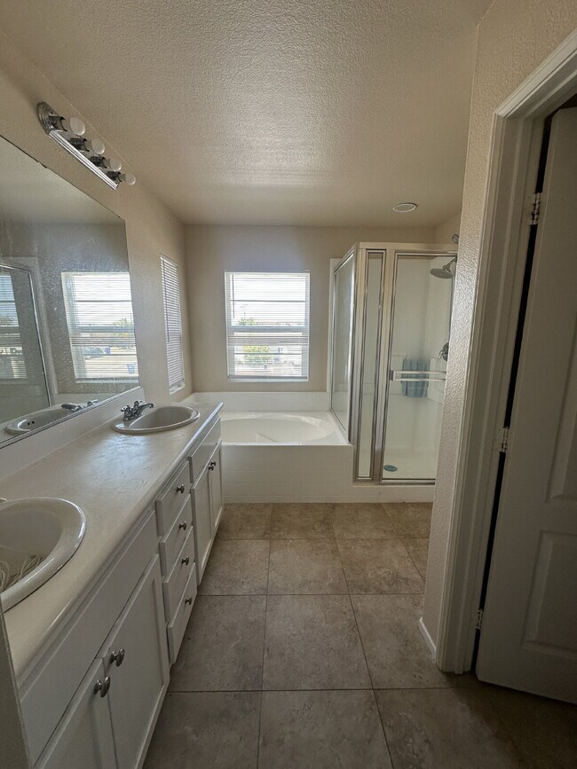 Building Photo - $3,750- 3 Bed / 3 Bath Home in National City