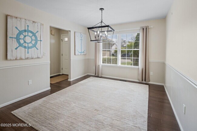 Building Photo - 148 Mizzen Ave