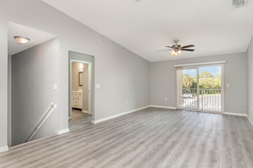 Building Photo - 4037 Meander Plz