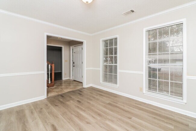 Building Photo - 435 Standing Rock Dr