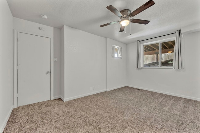 Building Photo - 3197 Susileen Dr