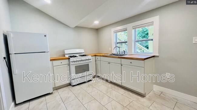 Building Photo - 445 Davidson Ct