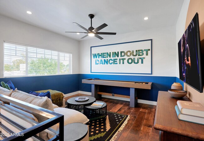 Building Photo - 3229 E Campbell Ave