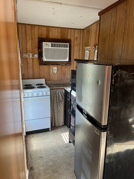 Building Photo - 2138 Richardson Rd