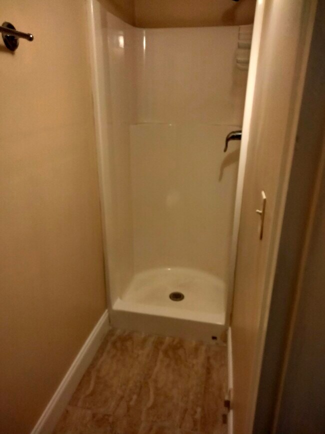 Building Photo - 5223 Mainstreet Park Dr