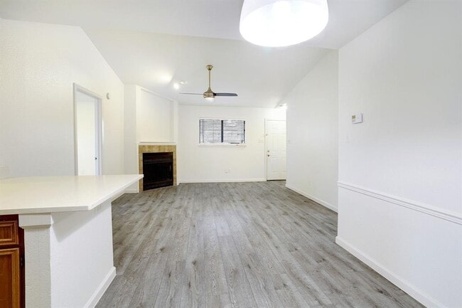 Building Photo - 1314 Zephyr Ln